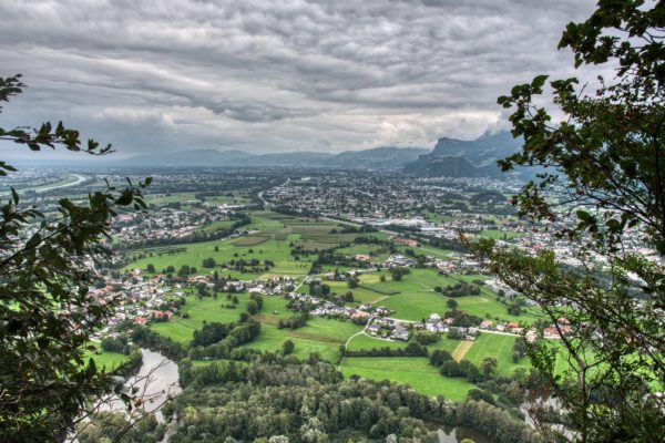 Wolken über dem Rheintal