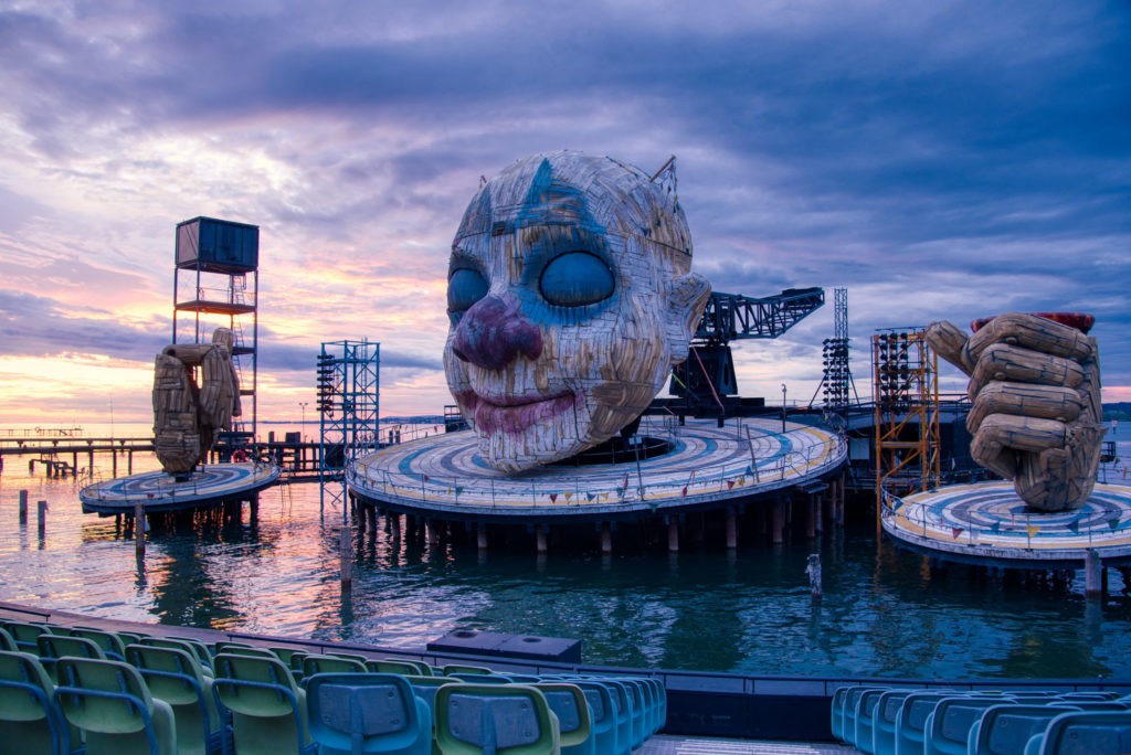 Abendstimmung an der Festpielbühne Bregenz