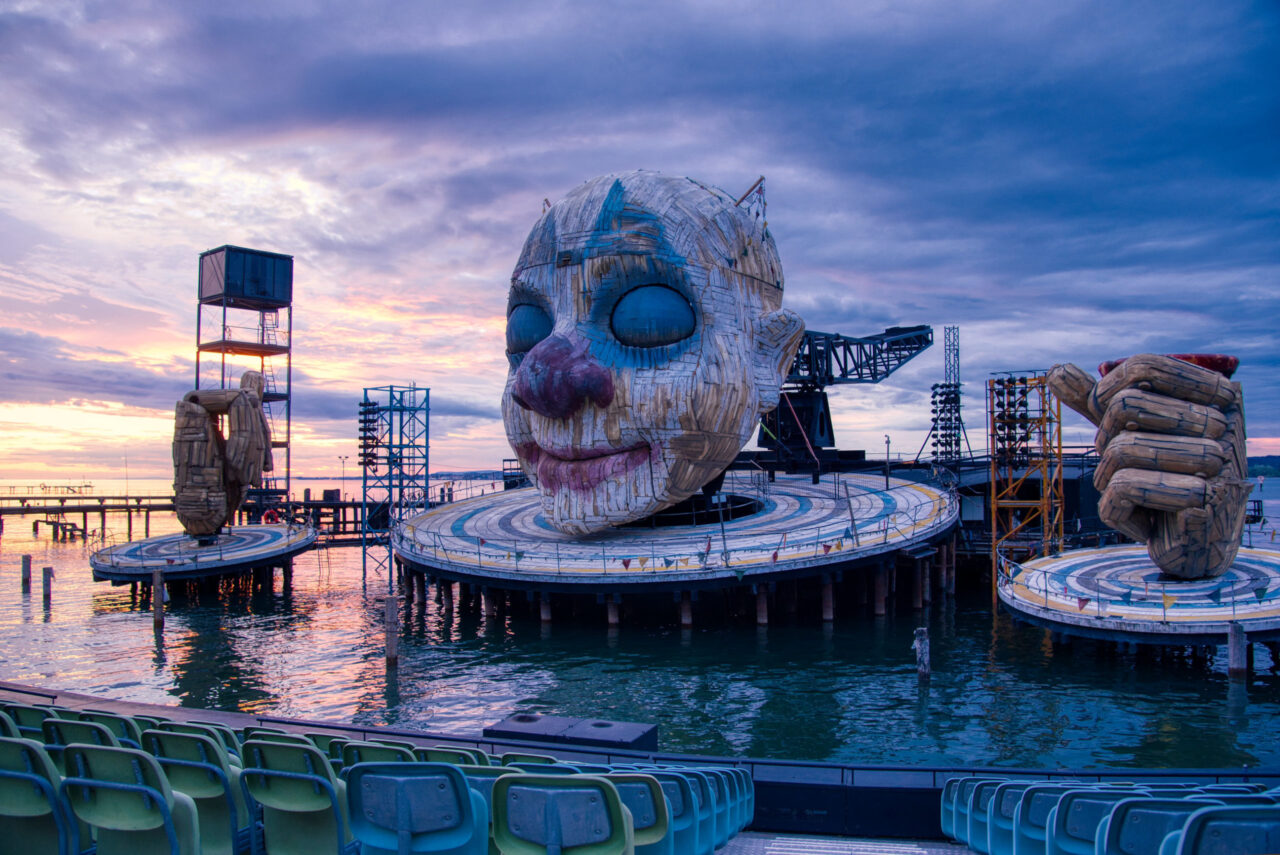 Abendstimmung an der Festpielbühne Bregenz