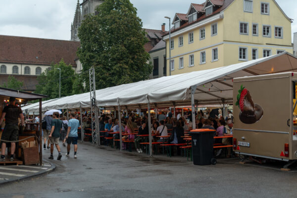 Mit Zug und Katamaran zum Konstanzer Weinfest