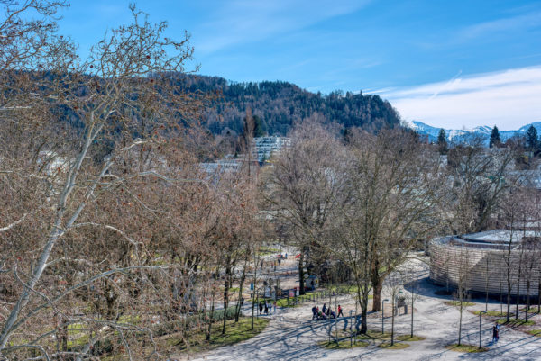 Blick von der Besuchertribüne